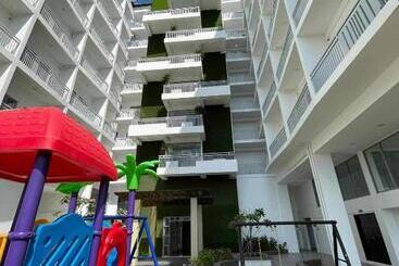 Cozy Studio Unit In A Condominium