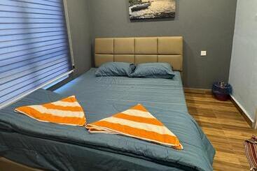 فندق Capital O 90949 Pelangi Beach Resort Mersing