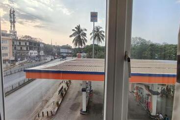 هتل Grt Square