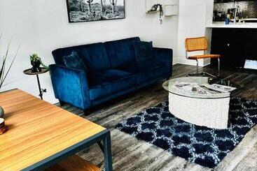 هتل Stylish Hollywood Blvd. W/ Free Parking
