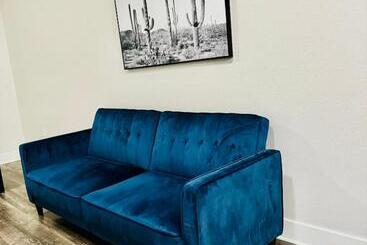 هتل Stylish Hollywood Blvd. W/ Free Parking