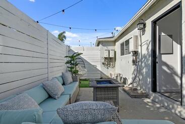Luxury Mid City Home With Firepit