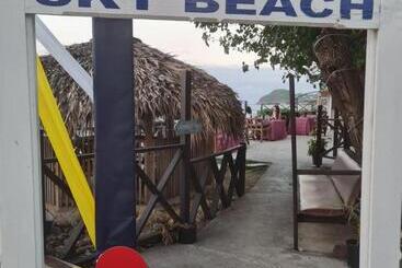 پانسیون Sky Beach Rooms