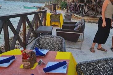 پانسیون Sky Beach Rooms