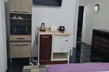 پانسیون Sky Beach Rooms
