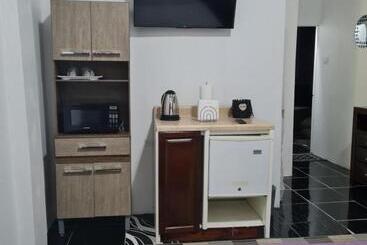 پانسیون Sky Beach Rooms