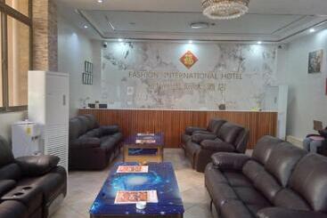 هتل Fashion International