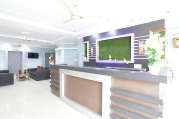 酒店 Hi5 Stay Near Care Hospital By Morservices
