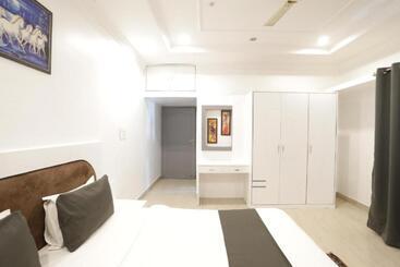 酒店 Hi5 Stay Near Care Hospital By Morservices