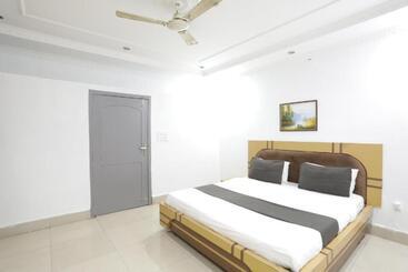 酒店 Hi5 Stay Near Care Hospital By Morservices