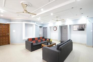 酒店 Hi5 Stay Near Care Hospital By Morservices