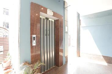 酒店 Hi5 Stay Near Care Hospital By Morservices