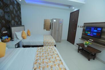 هتل Red Velvet Suites