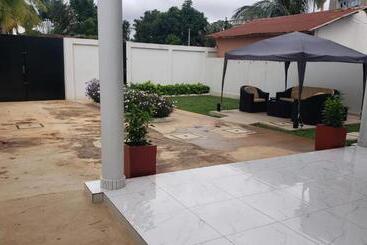 پانسیون Maison Houefa Service Immobilier