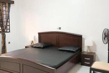 پانسیون Maison Houefa Service Immobilier