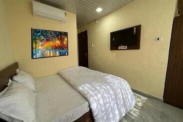 هتل Grand Villa
