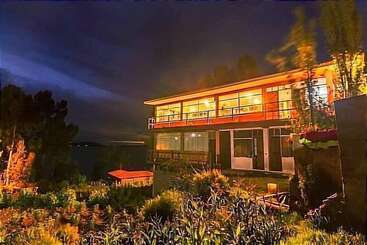 هتل Amantani Samary Lodge