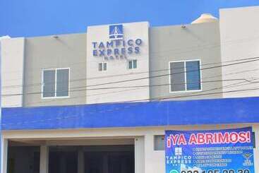 هتل Tampico Express Moralillo