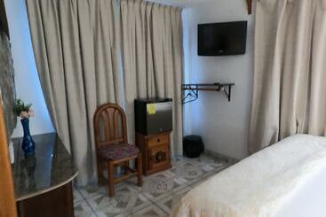پانسیون Casita La Adornada