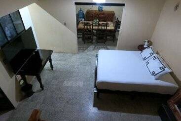 پانسیون Casita La Adornada