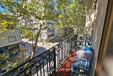 پانسیون Montevideo Hostel