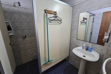 پانسیون Montevideo Hostel