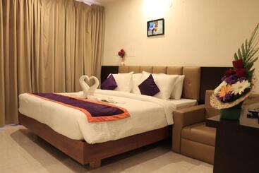 هتل Balaji Gold Inn