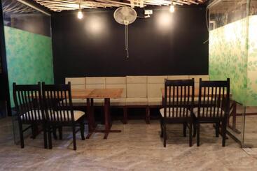 هتل Balaji Gold Inn