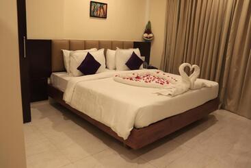 هتل Balaji Gold Inn