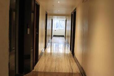 هتل Balaji Gold Inn