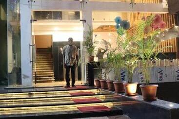 هتل Balaji Gold Inn