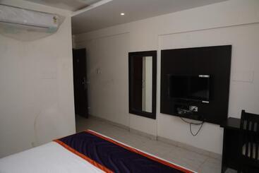 هتل Balaji Gold Inn