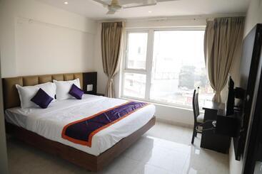 هتل Balaji Gold Inn