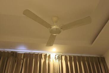 هتل Balaji Gold Inn