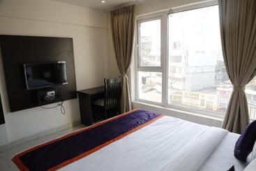 هتل Balaji Gold Inn