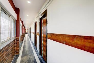 هتل Oyo Payal Guest House