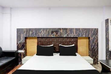 هتل Oyo Payal Guest House