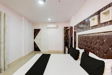 هتل Oyo Payal Guest House