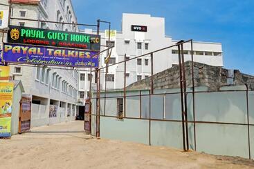 هتل Oyo Payal Guest House