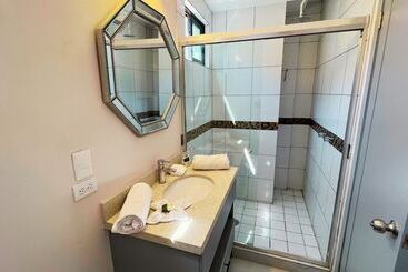 هتل Residences By Mp Cabo San Lucas