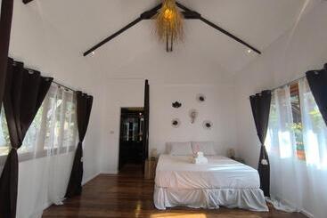 U Story Resort