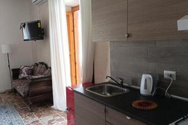 تختخواب و صبحانه Palazzo Montagna