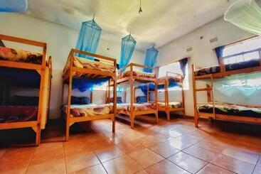 هاستل Blend Lodge And Kitchen   Pakachere