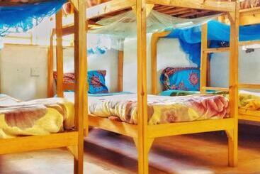 هاستل Blend Lodge And Kitchen   Pakachere