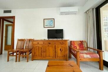 Apartamentos Riviera 3000