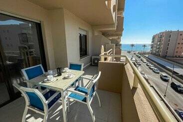 Apartamentos Riviera 3000