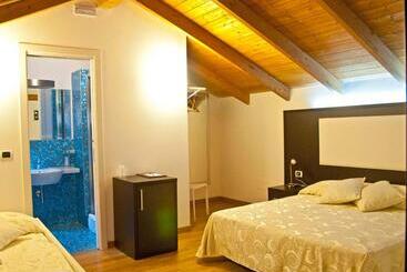 تختخواب و صبحانه Antico Borgo Chieti