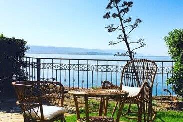 تختخواب و صبحانه Villa Grachira