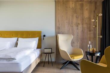 Отель Gloriette Guesthouse Boutique