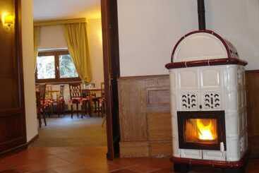 هتل Abetone E Piramidi Resort